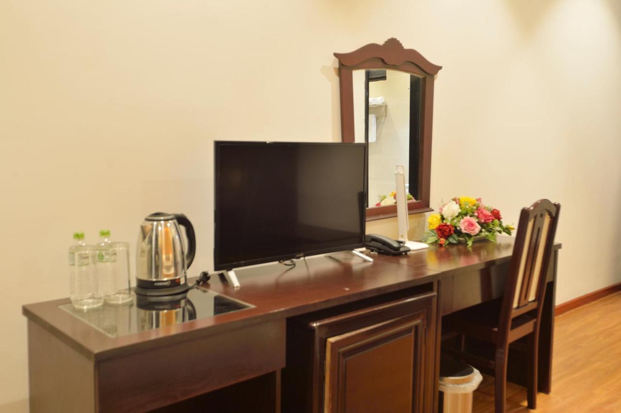 Pandora Saigon Hotel Ho Chi Minh City Bagian luar foto