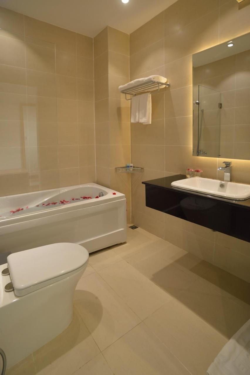 Pandora Saigon Hotel Ho Chi Minh City Bagian luar foto