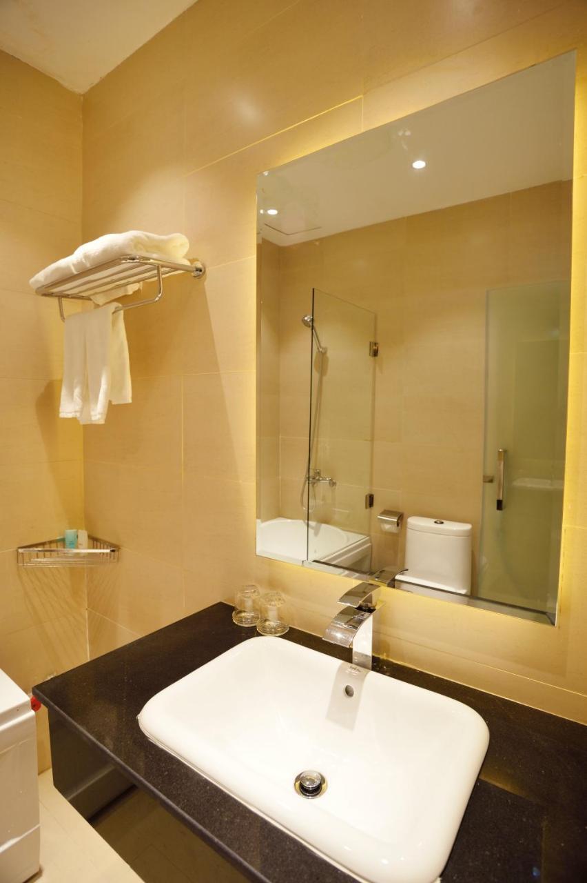 Pandora Saigon Hotel Ho Chi Minh City Bagian luar foto